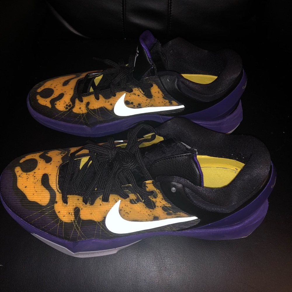 Kobe 7 Poison Frogs